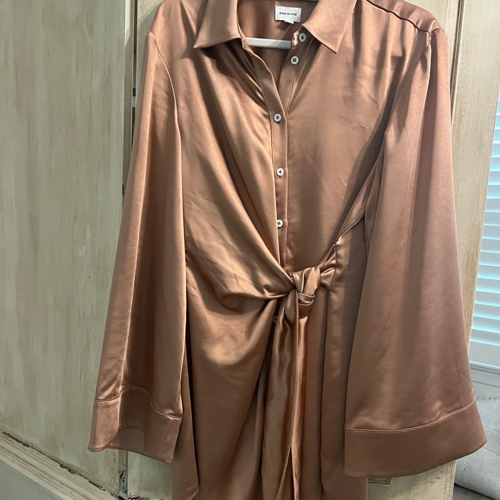 Song of style Marta dress. Worn once. Medium